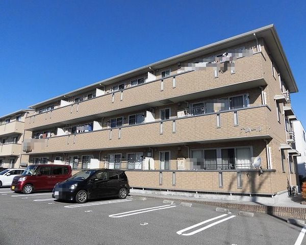 高知市杉井流ペット可の２ＬＤＫ♪３階建て２階の角部屋♪