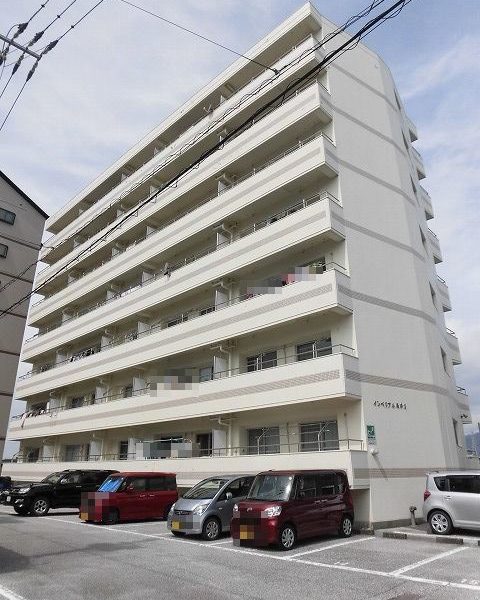 高知市葛島１丁目 ７階建て １階角部屋２LDK♪