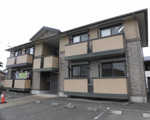 高知市介良乙の2LDK♪2階建ての1階角部屋。 高知市介良乙の2LDK♪2階建ての1階角部屋。