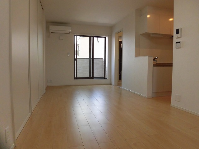 11.1帖リビング 11.1帖リビング