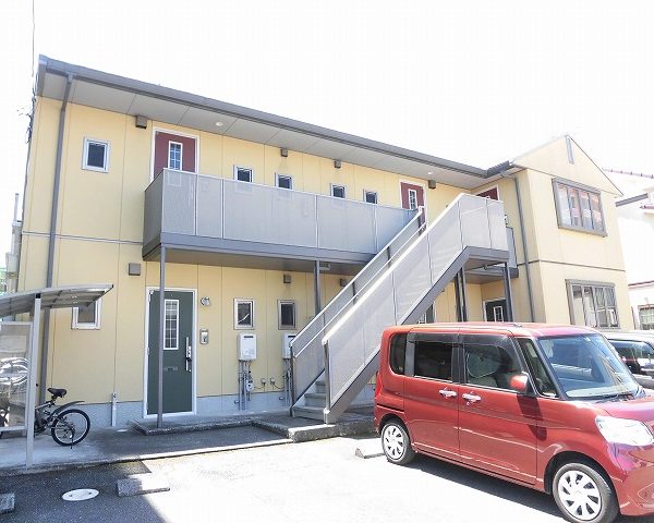 高知市北川添 ２階建て１階中部屋の１ＬＤＫ♪