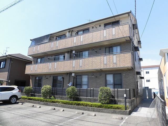 高知市南川添 オール電化3階建て1階のお部屋☆ 高知市南川添 オール電化3階建て1階のお部屋☆