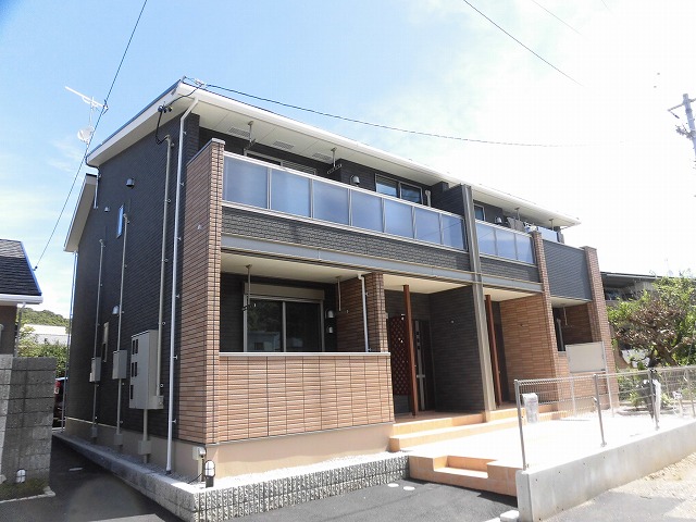 高知市介良甲、２階建て２階２ＬＤＫの角部屋☆