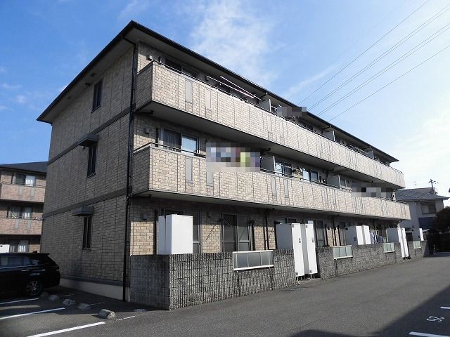 高知市高須東町 ペット飼育可能の2ＤＫ♪３階建て２階中部屋♪