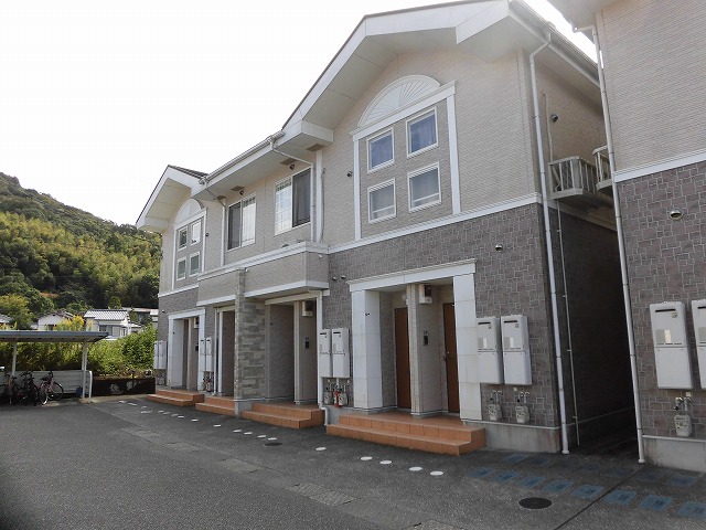 高知市介良乙の２階建て２階１ＬＤＫのお部屋♪