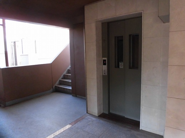 エレベーター エレベーター