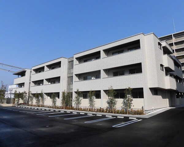 築浅☆高知市北久保の3階建てマンションの１階１LDK☆南向きのお部屋☆