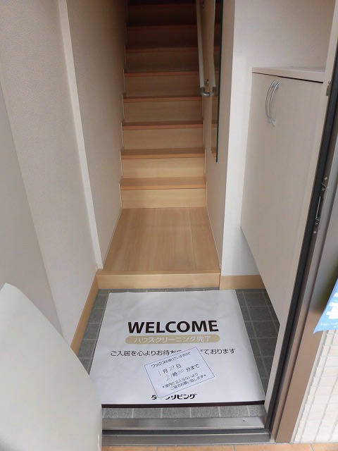 玄関は1階にあります 玄関は1階にあります