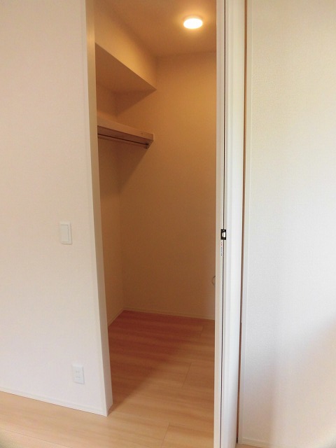 洋室のウォークインクローゼット 洋室のウォークインクローゼット