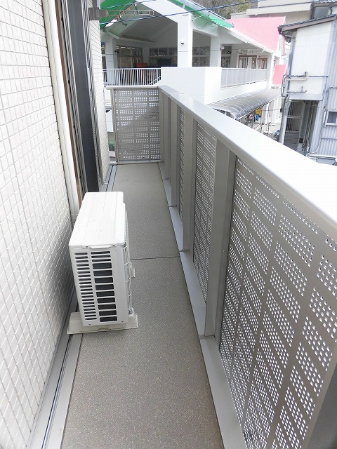 バルコニー バルコニー