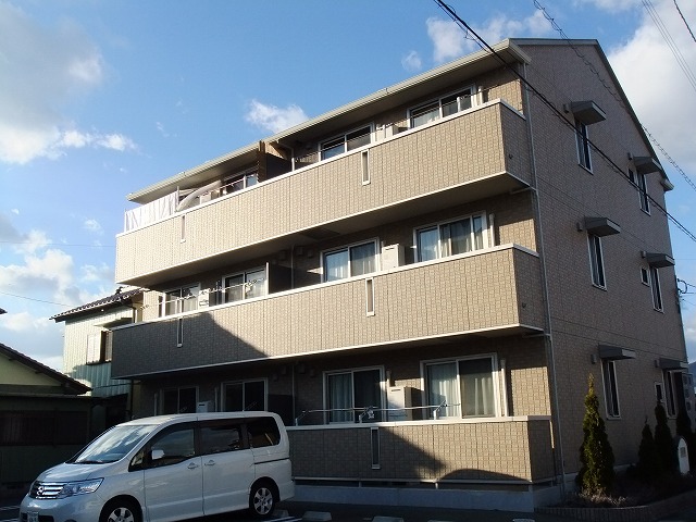 高知市葛島1丁目、南向き最上階2LDKのお部屋♪ 高知市葛島1丁目、南向き最上階2LDKのお部屋♪
