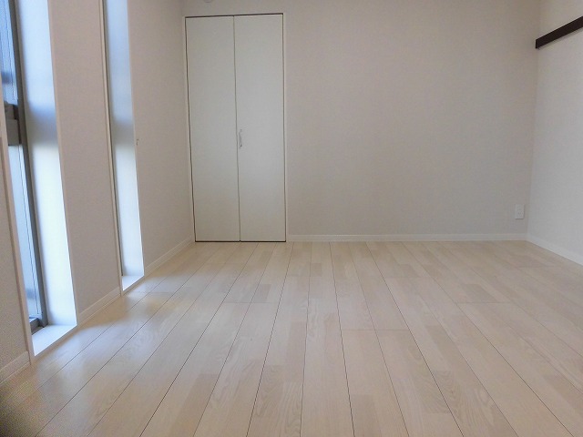 リビング横6帖洋室 リビング横6帖洋室