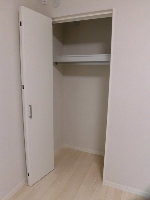 洋室のクローゼット 洋室のクローゼット