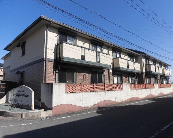 高知市北久保2LDK☆蔦屋書店まで693ｍ、徒歩13分ほどの距離♪