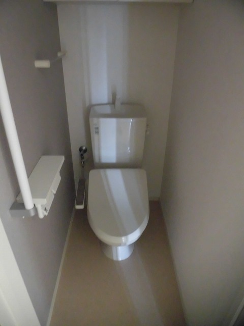 温水洗浄便座機能付トイレ 温水洗浄便座機能付トイレ