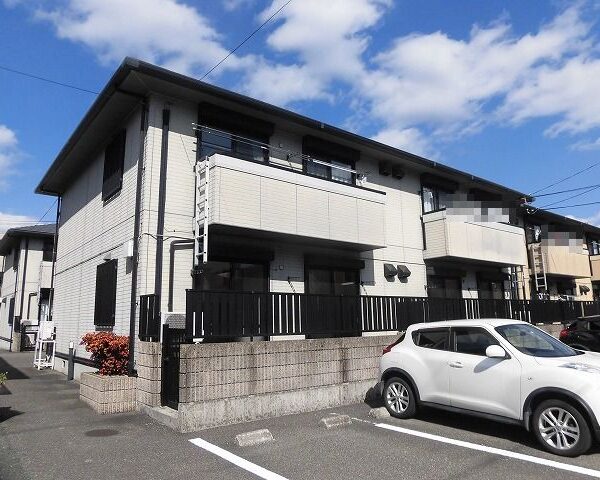 高知市高埇（たかそね）の２階建て１階２ＤＫの角部屋♪