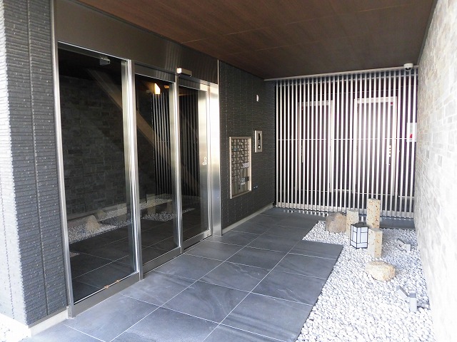 エントランス エントランス