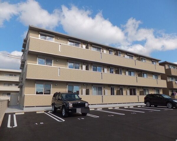 高知市杉井流ペット可の２LDK♪３階建て１階角部屋♪