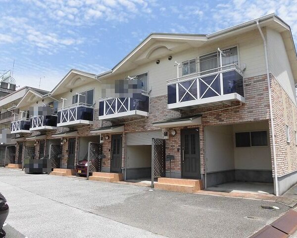 高知市高須新町１丁目、ガレージ付きのメゾネット２ＬＤＫのお部屋♪