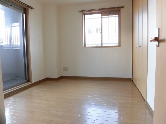 北側5.9帖の洋室 北側5.9帖の洋室