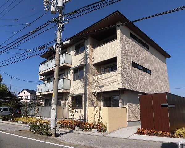 高知市新田町 ペット飼育可能の築浅マンション☆２ＬＤＫのお部屋☆最上階★