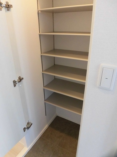 奥行のあるシューズボックス 奥行のあるシューズボックス