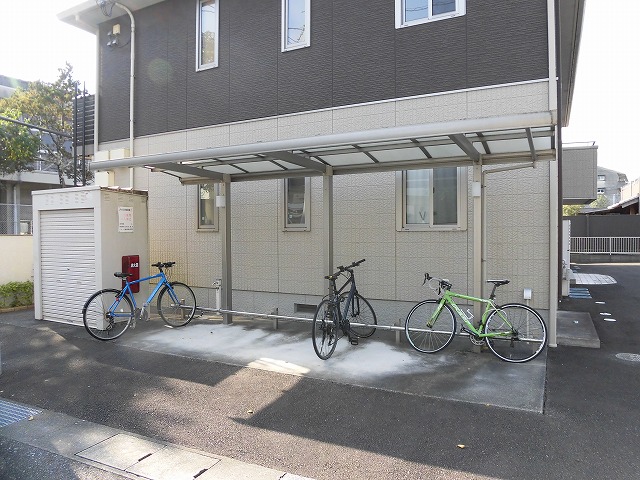 駐輪場 駐輪場