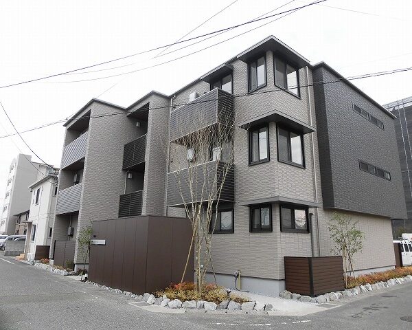 高知市北久保、築３年の１ＬＤＫのお部屋☆