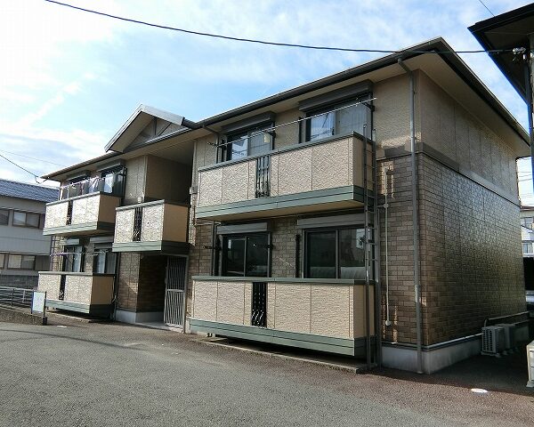 高知市介良乙の２LDK♪２階建て１階角部屋♪