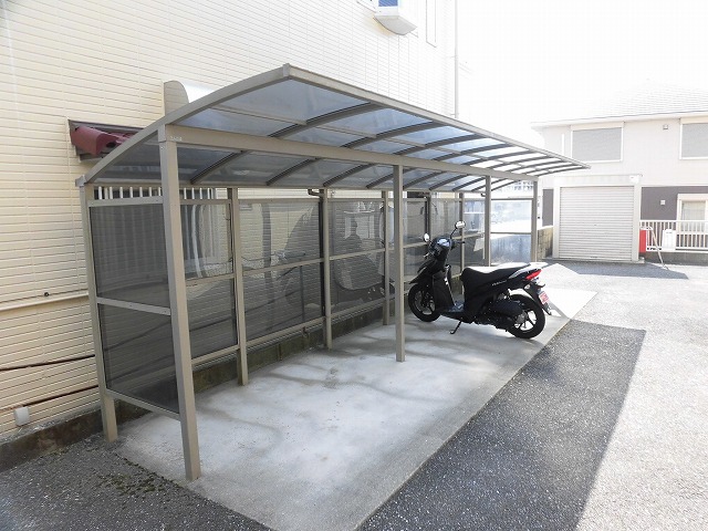 駐輪場 駐輪場