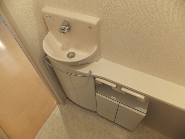 トイレ内の手洗い場