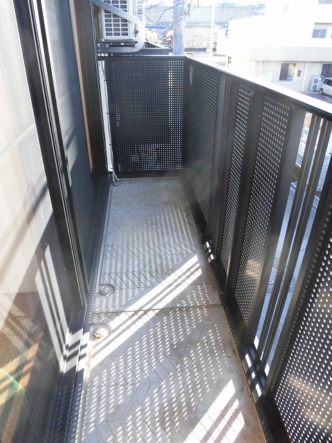 バルコニー バルコニー