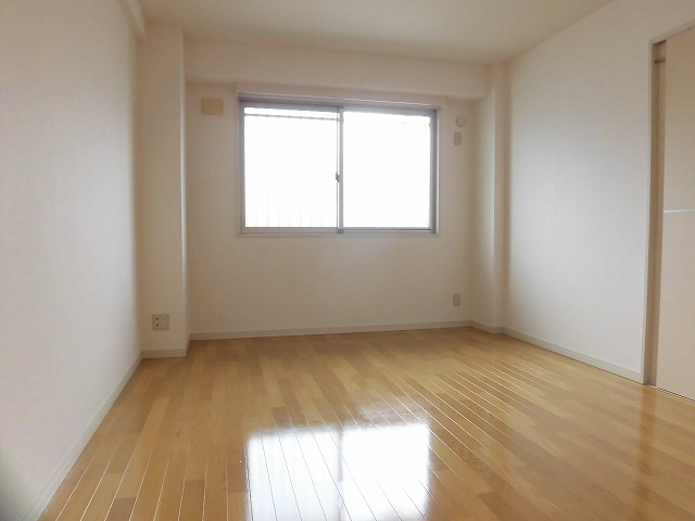 北側8帖の洋室 北側8帖の洋室