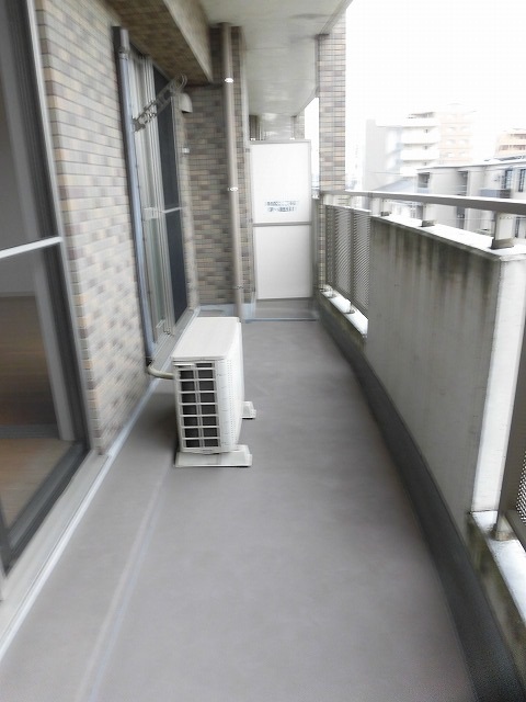 南向きのバルコニー 南向きのバルコニー