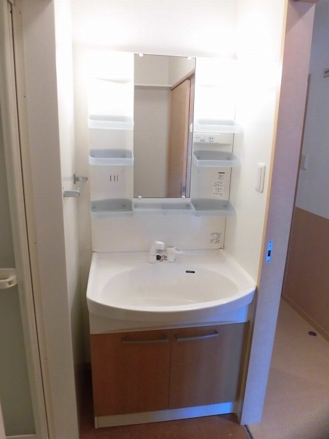 シャワー付き洗面台 シャワー付き洗面台