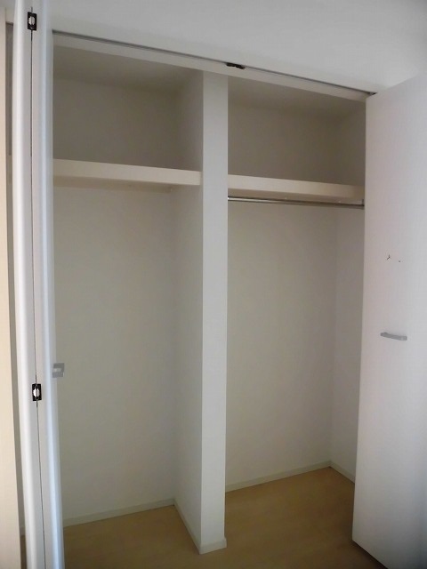 通路部分の収納 通路部分の収納