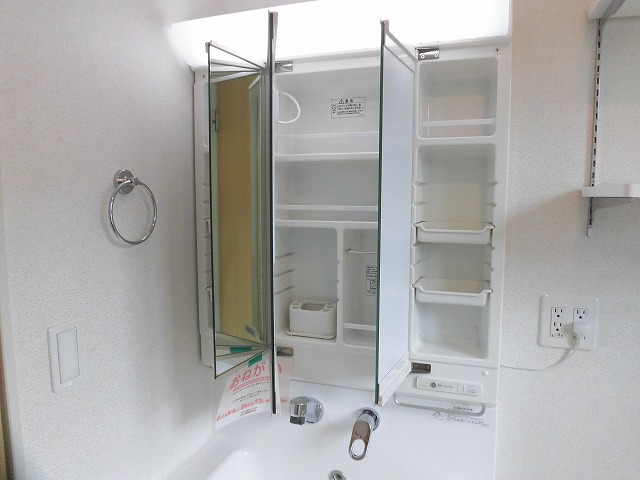 鏡内部収納 鏡内部収納