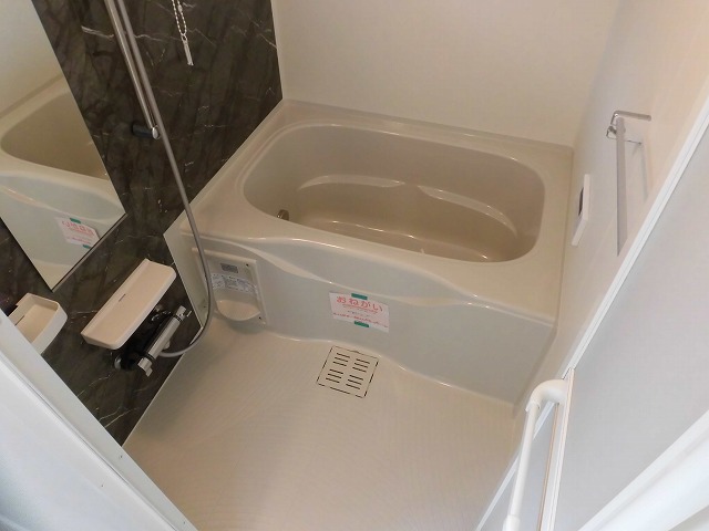 追い炊き、浴室乾燥機付きのお風呂 追い炊き、浴室乾燥機付きのお風呂