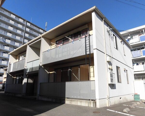 高知市大津乙★小学校にも中学校にも近い2階角部屋2LDKのアパート★ 高知市大津乙★小学校にも中学校にも近い2階角部屋2LDKのアパート★