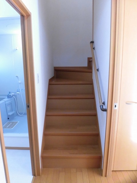 2階へ上がる階段