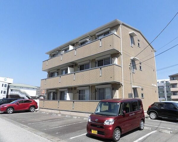 高知市杉井流、３階建て最上階の２ＬＤＫ☆