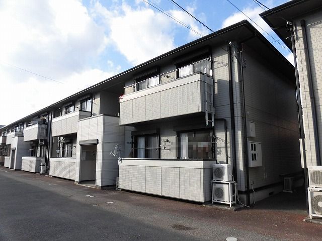 高知市介良乙の２LDK♪２階建ての１階角部屋