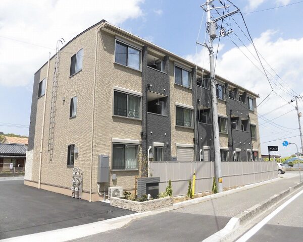 高知市介良乙☆３階建て２階角部屋の１ＬＤＫ☆