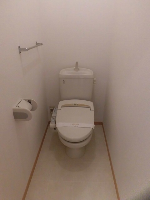 温水洗浄便座付トイレ 温水洗浄便座付トイレ