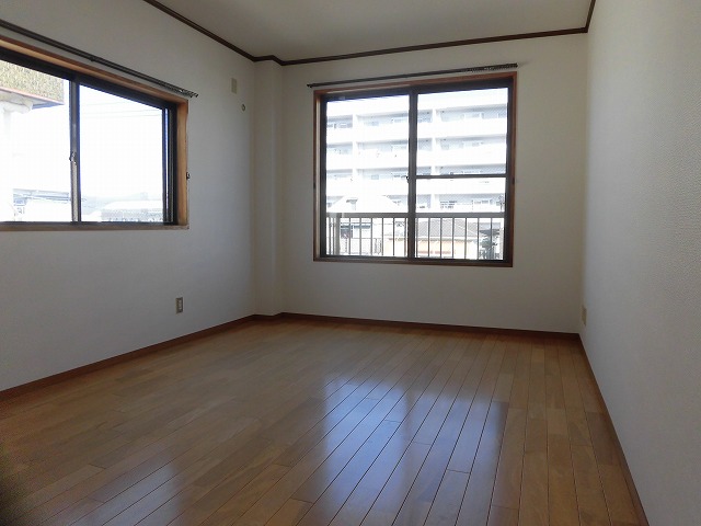 北側7.5帖洋室 北側7.5帖洋室