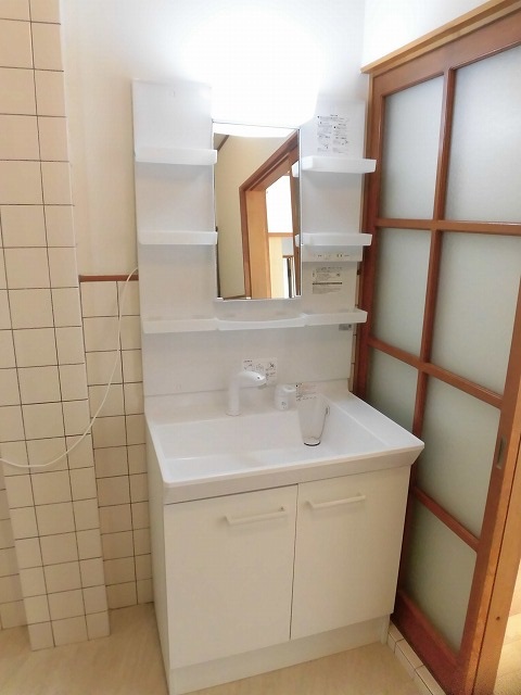 シャワー付き洗面台 シャワー付き洗面台