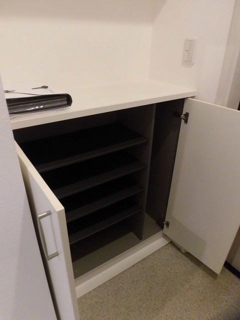 シューズボックス シューズボックス