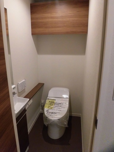 温水洗浄便座付トイレ 温水洗浄便座付トイレ