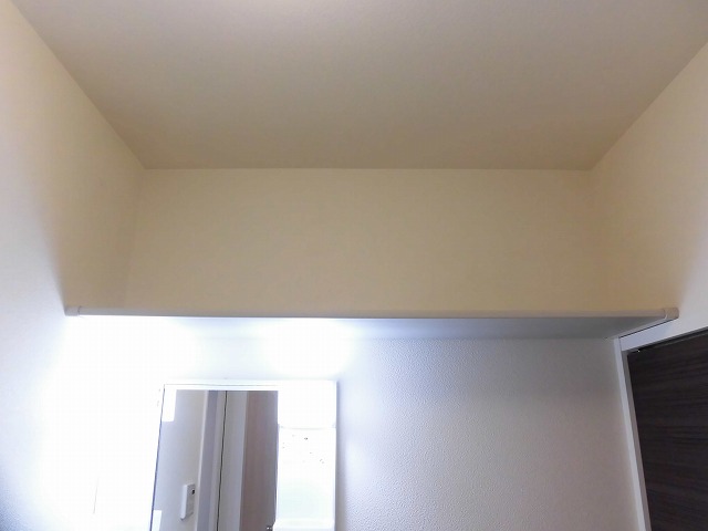 洗面台上の収納棚 洗面台上の収納棚