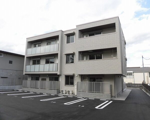 ☆高知市鷹匠町２丁目 ３階建て３階１ＬＤＫのお部屋☆